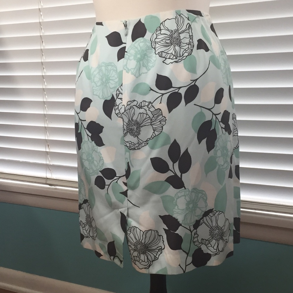 Ann Taylor Loft Silk Blend Floral Skirt Size 16 - Picture 6 of 8